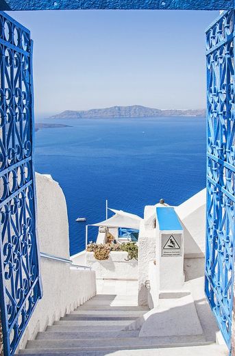 Mykonos e Santorini ,un sogno che si realizza a bordo di una splendida barca a vela!